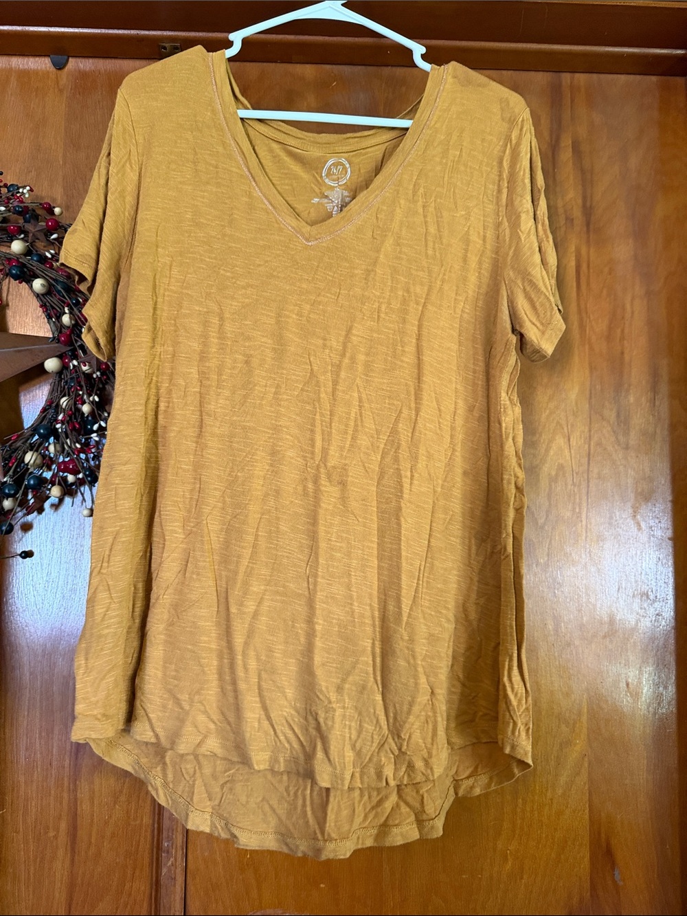 Women's V-Neck Short Sleeve Tee in Mustard
